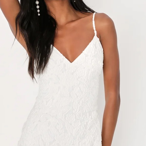 LULU’S Moonlight Moments White Floral Jacquard Backless Mini Dress NWT - Picture 3 of 12